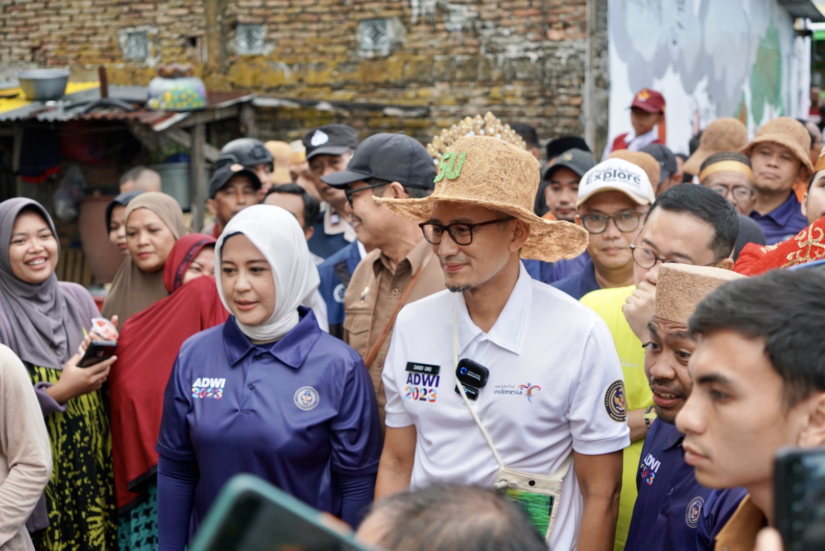 Gambar Kunjungi Ekowisata Mangrove Lantebung, Menparekraf Sandiaga Uno: Salah Satu Desa Wisata Terbaik